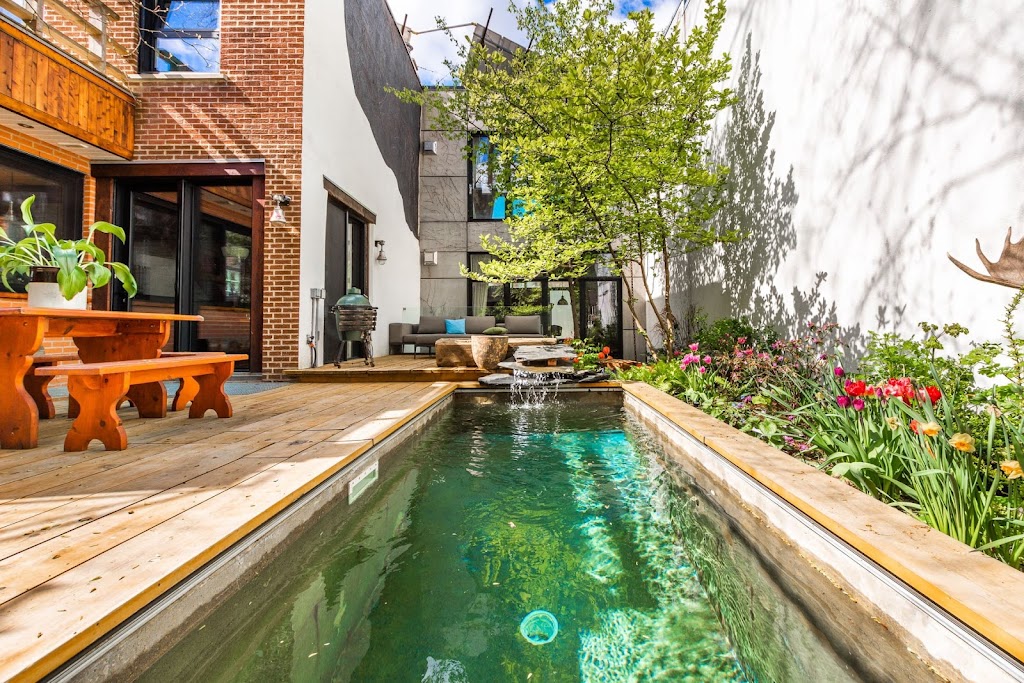 Sarah Stapleton - Courtier immobilier / Real Estate Broker | Ville Mont-Royal, 1257 Boul Laird, Montréal, QC H3P 2T1, Canada | Phone: (514) 772-5477