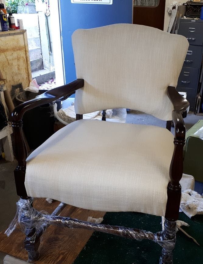 Beech Hill Upholstery | 2940 Laurie Ln, Coldbrook, NS B4R 1A3, Canada | Phone: (902) 679-6613