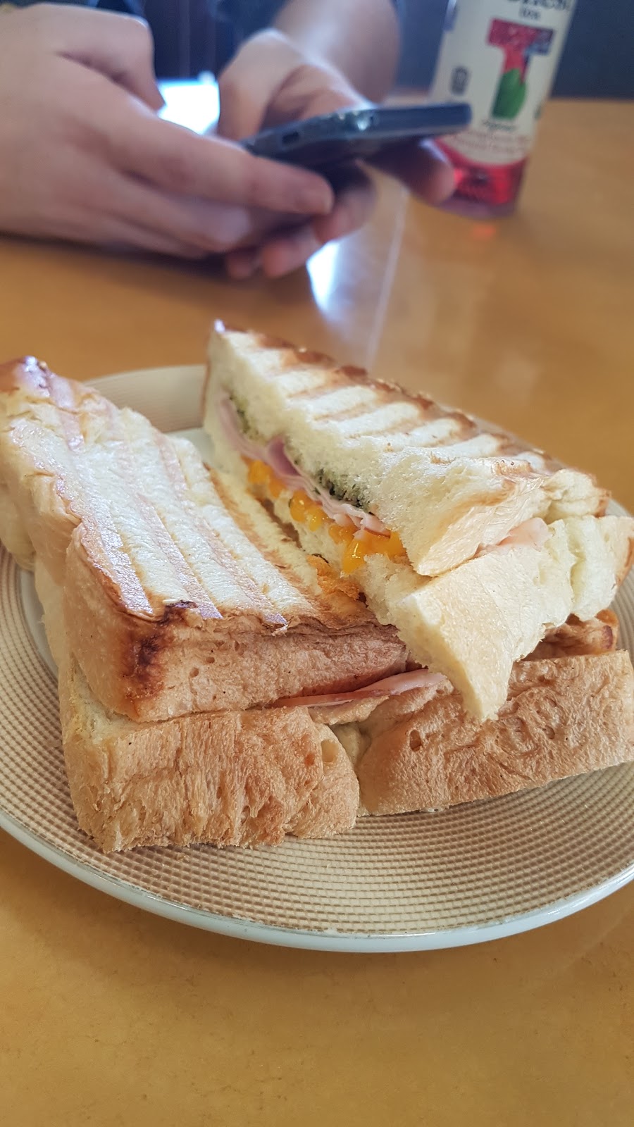Tatsus Bread | 3180 Lake Shore Blvd W, Etobicoke, ON M8V 1L7, Canada | Phone: (416) 253-5557