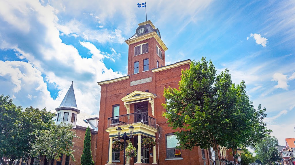 Hôtel de ville | 477 Rue de lHotel-de-Ville, Farnham, QC J2N 2H3, Canada | Phone: (450) 293-3178
