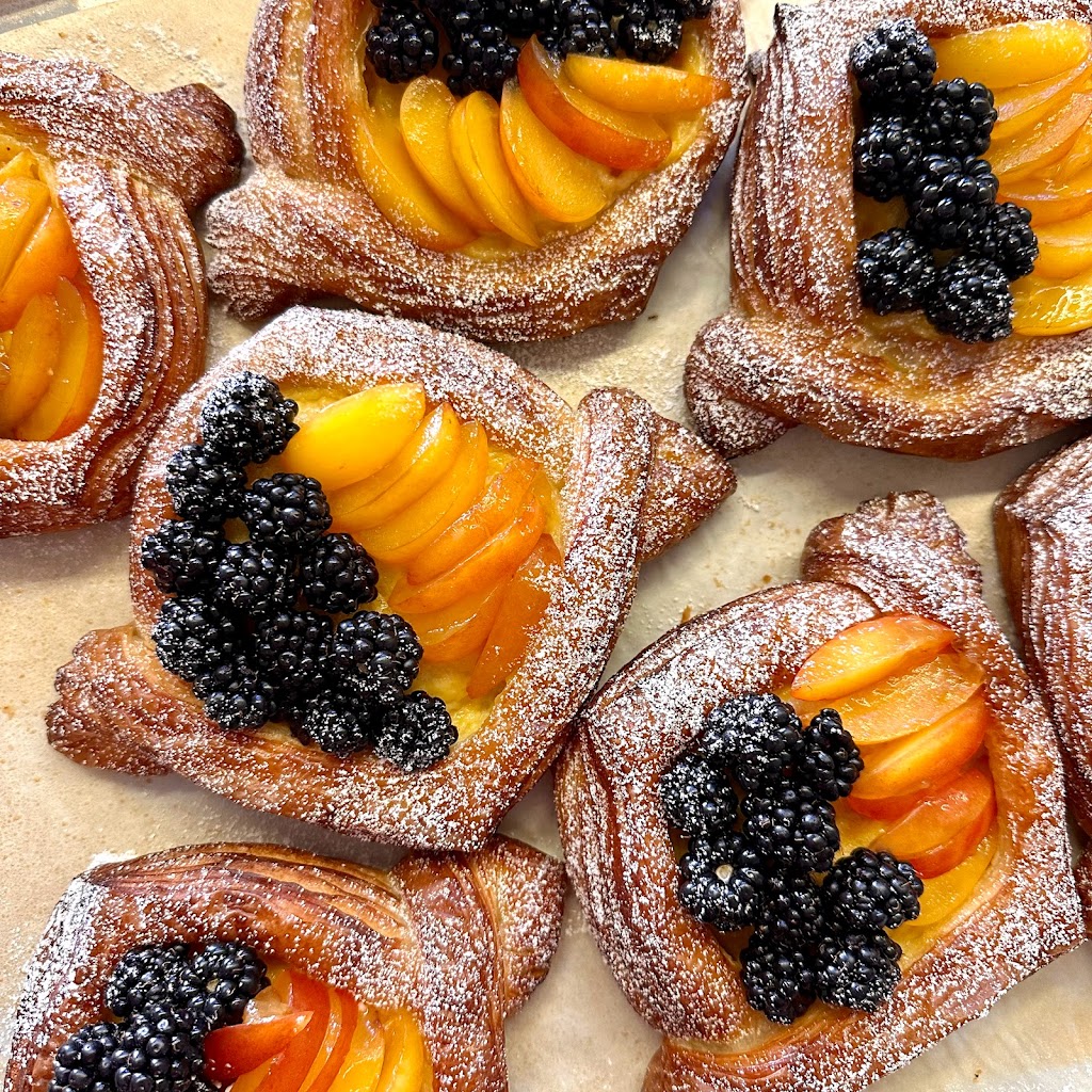 Honey Grove Bakery | 2441 Cousins Ave Unit 4, Courtenay, BC V9N 3N6, Canada | Phone: (250) 898-3304