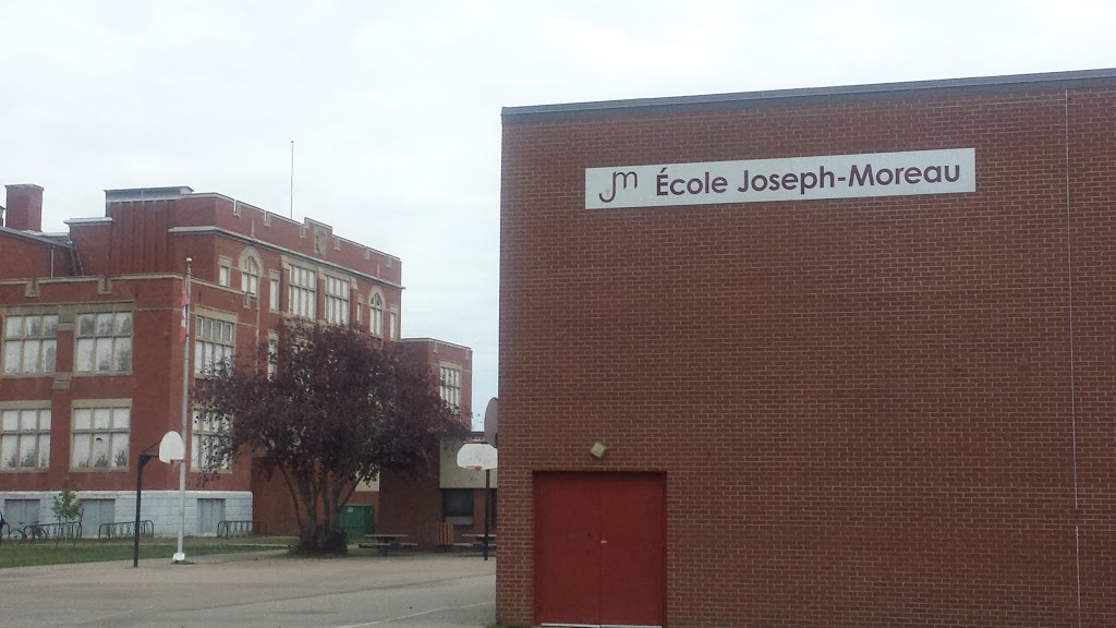 École Joseph-Moreau | 9750 74 Ave NW, Edmonton, AB T6E 1E8, Canada | Phone: (780) 436-6303