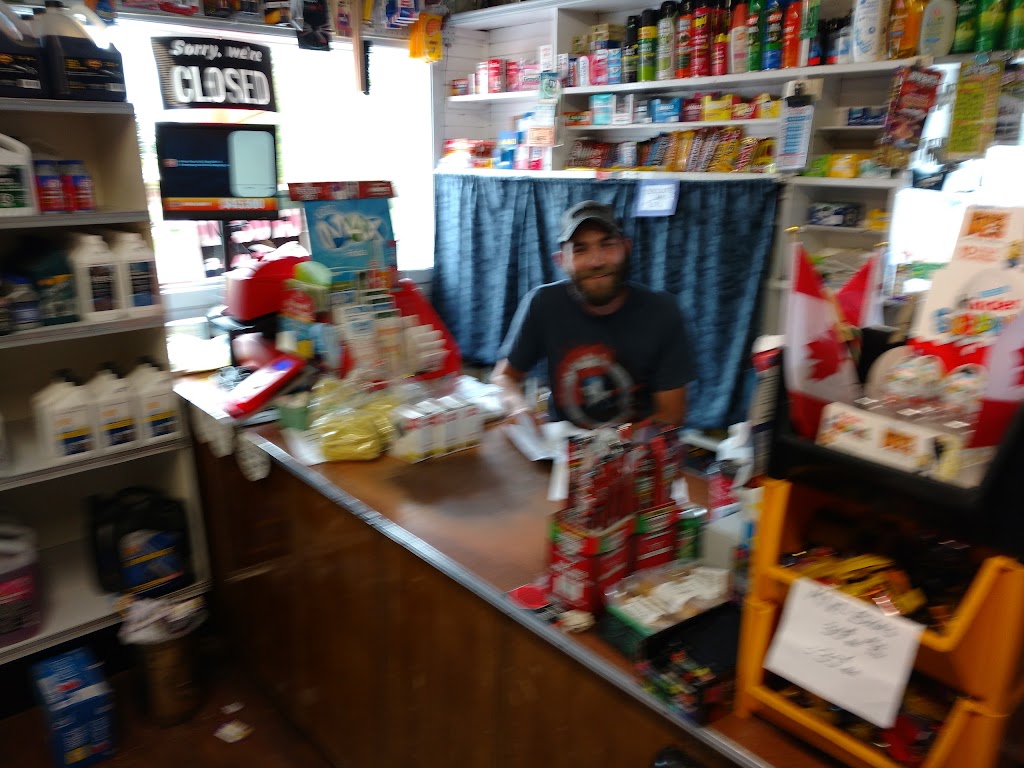 MacKenzies Country Store | 1689 Brackley Point Rd, Harrington, PE C1E 2X1, Canada | Phone: (902) 672-2039