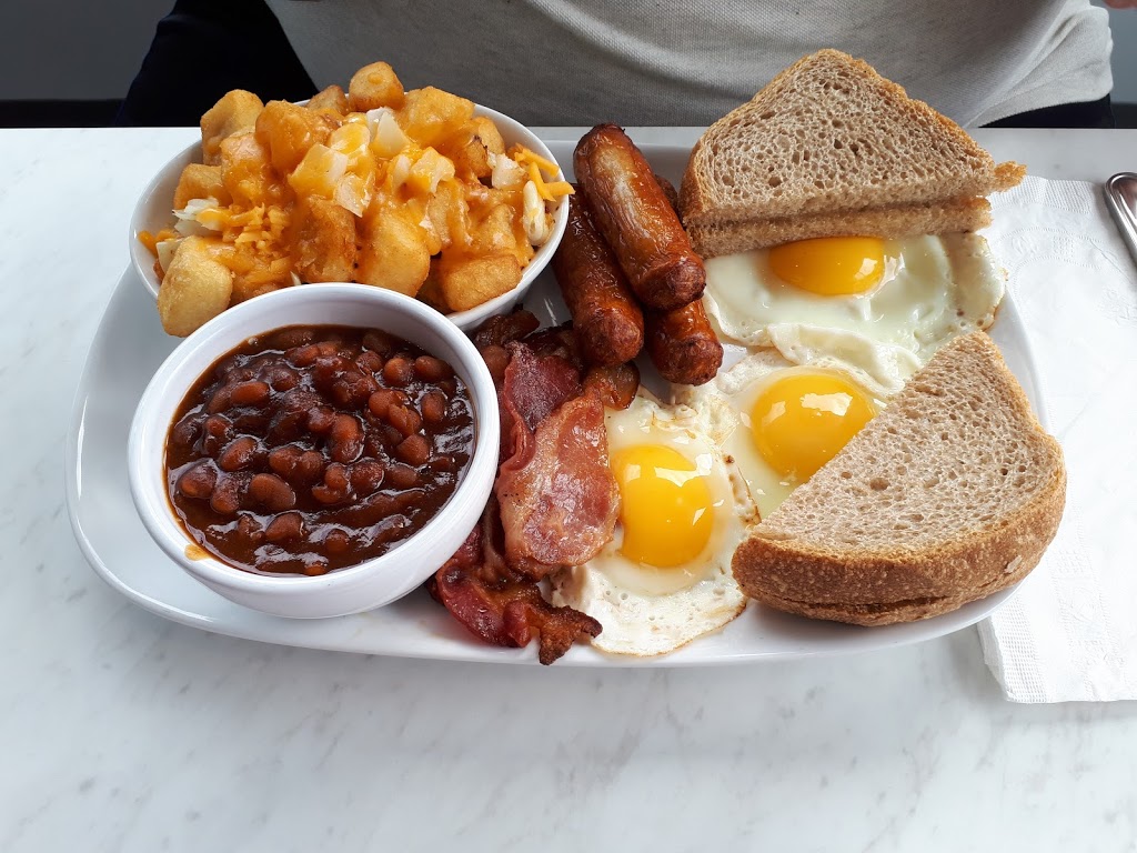 The Gold Bean Cafe | 21 Beech Hill Rd, Chester Basin, NS B0J 1K0, Canada | Phone: (902) 627-2914