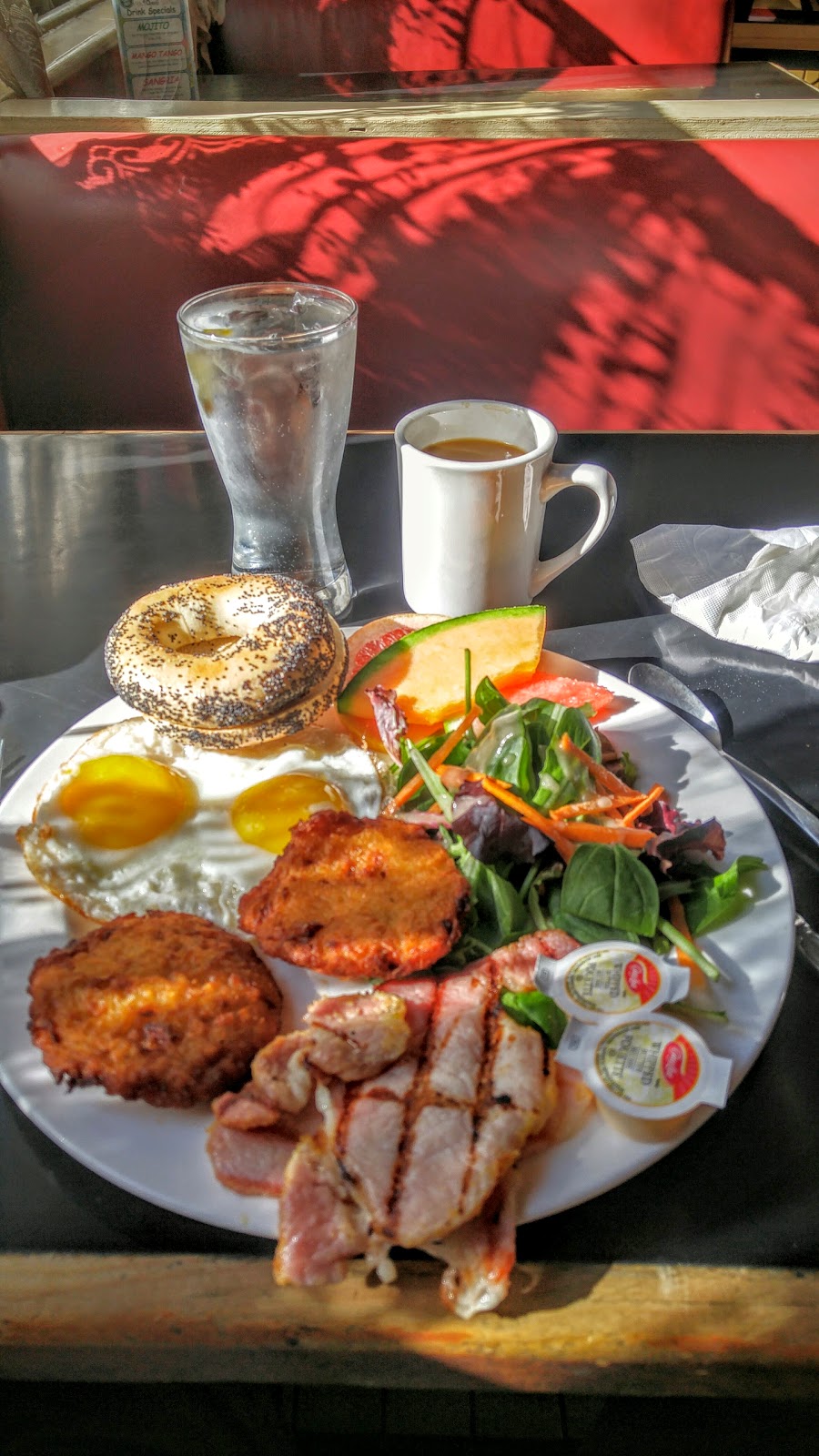 Free Times Cafe | 320 College St, Toronto, ON M5T 1S3, Canada | Phone: (416) 967-1078