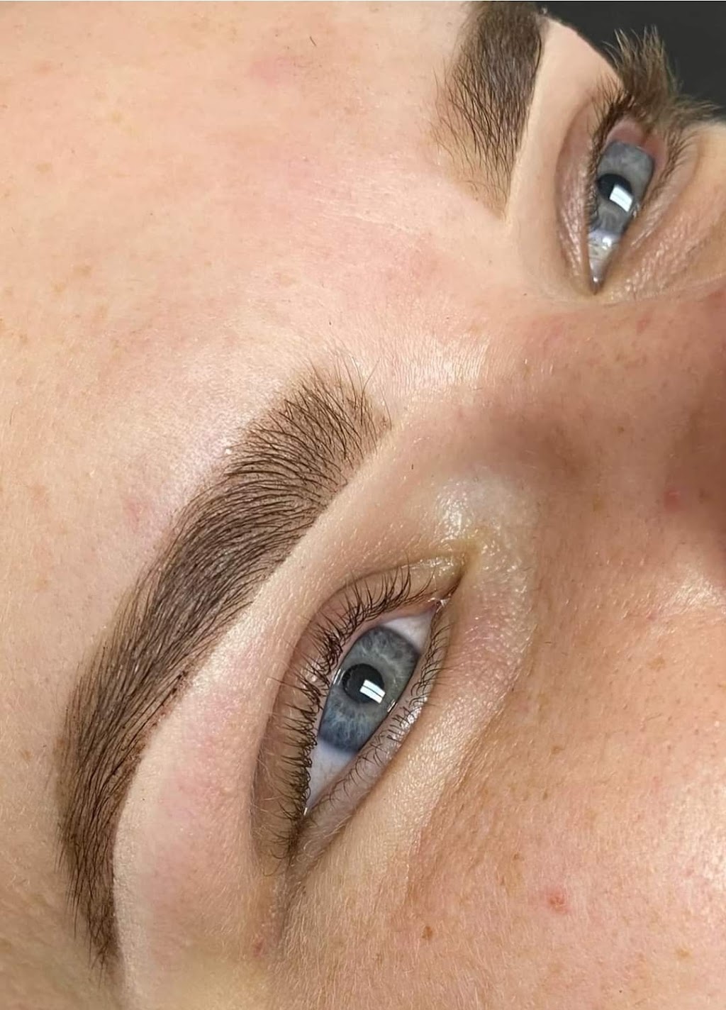 Emma B Beauty Bar | 15724 Hurontario St, Town Of Caledon, ON L7C 2C4, Canada | Phone: (647) 937-0777