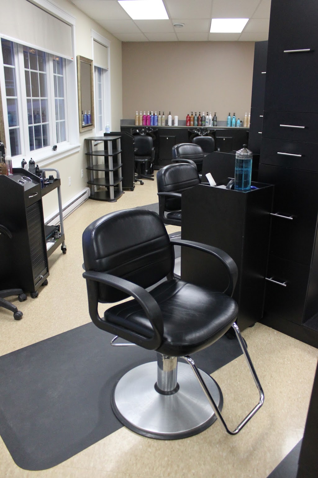 Hairacys | 19 Pettingill Rd, Quispamsis, NB E2E 6B1, Canada | Phone: (506) 847-3536