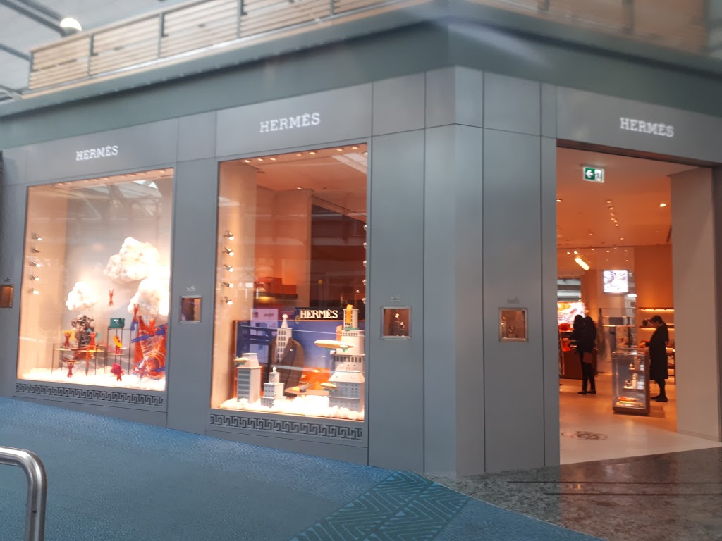 Hermès | Vancouver International Airport (YVR) Domestic and International Terminals, 3211 Grant McConachie Way, Richmond, BC V7C 4N3, Canada | Phone: (604) 273-1708