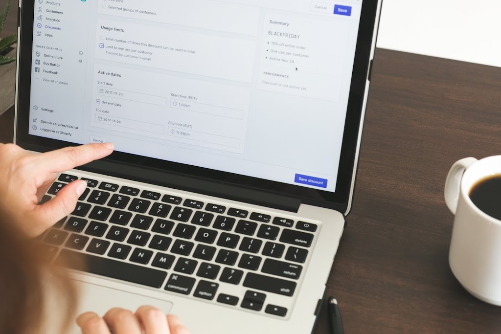 DoctorWeb - Complete Website Development Agency | 116 Royal W Dr, Brampton, ON L6X 0V4, Canada | Phone: (647) 217-4949