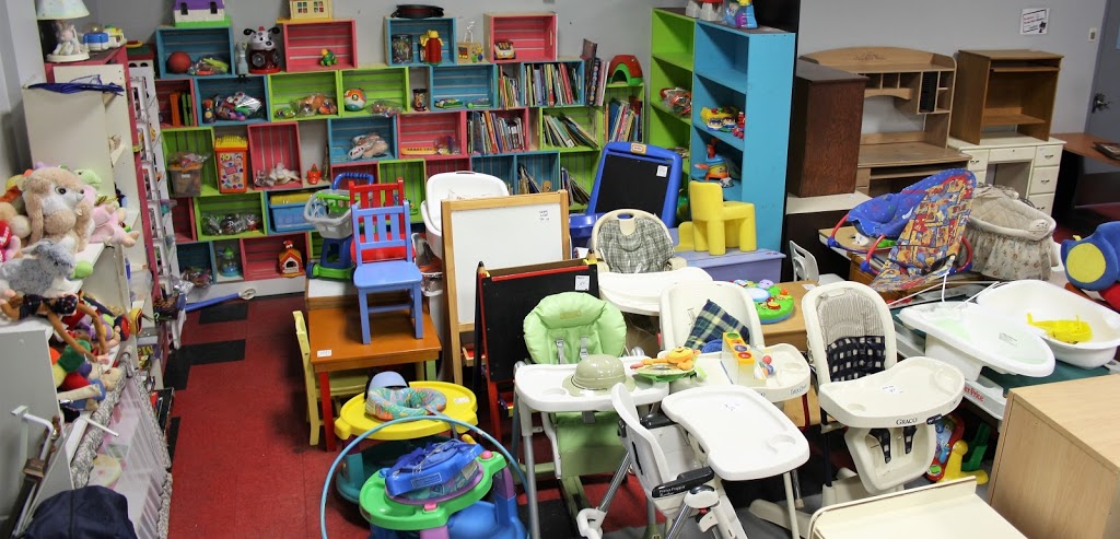 Used furniture Meublétout | 185 Boulevard Laurier, McMasterville, QC J3G 1P9, Canada | Phone: (450) 464-7888