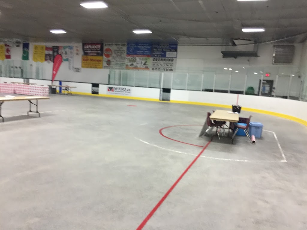 Larry Robinson Arena | 2785 8th Line Rd, Metcalfe, ON K0A 2P0, Canada | Phone: (613) 821-1237