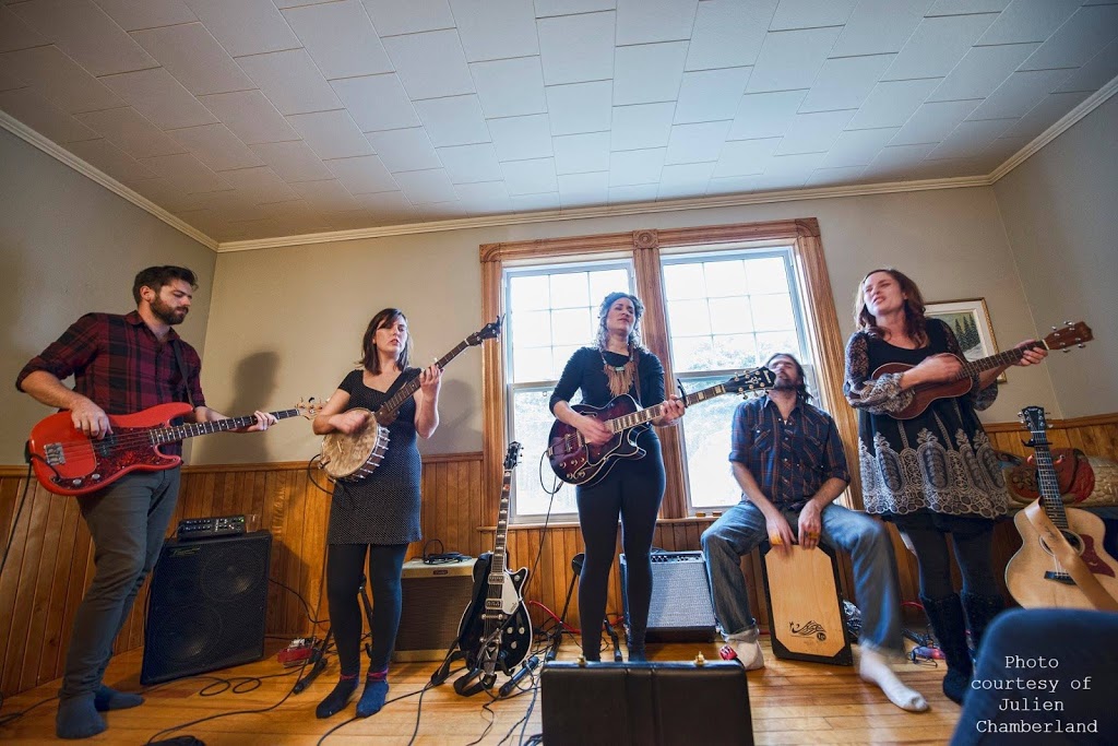 Stanstead House Concerts Network - SHCN | 213 Rue Lavigne, Shefford, QC J2M 1W4, Canada | Phone: (819) 238-1470