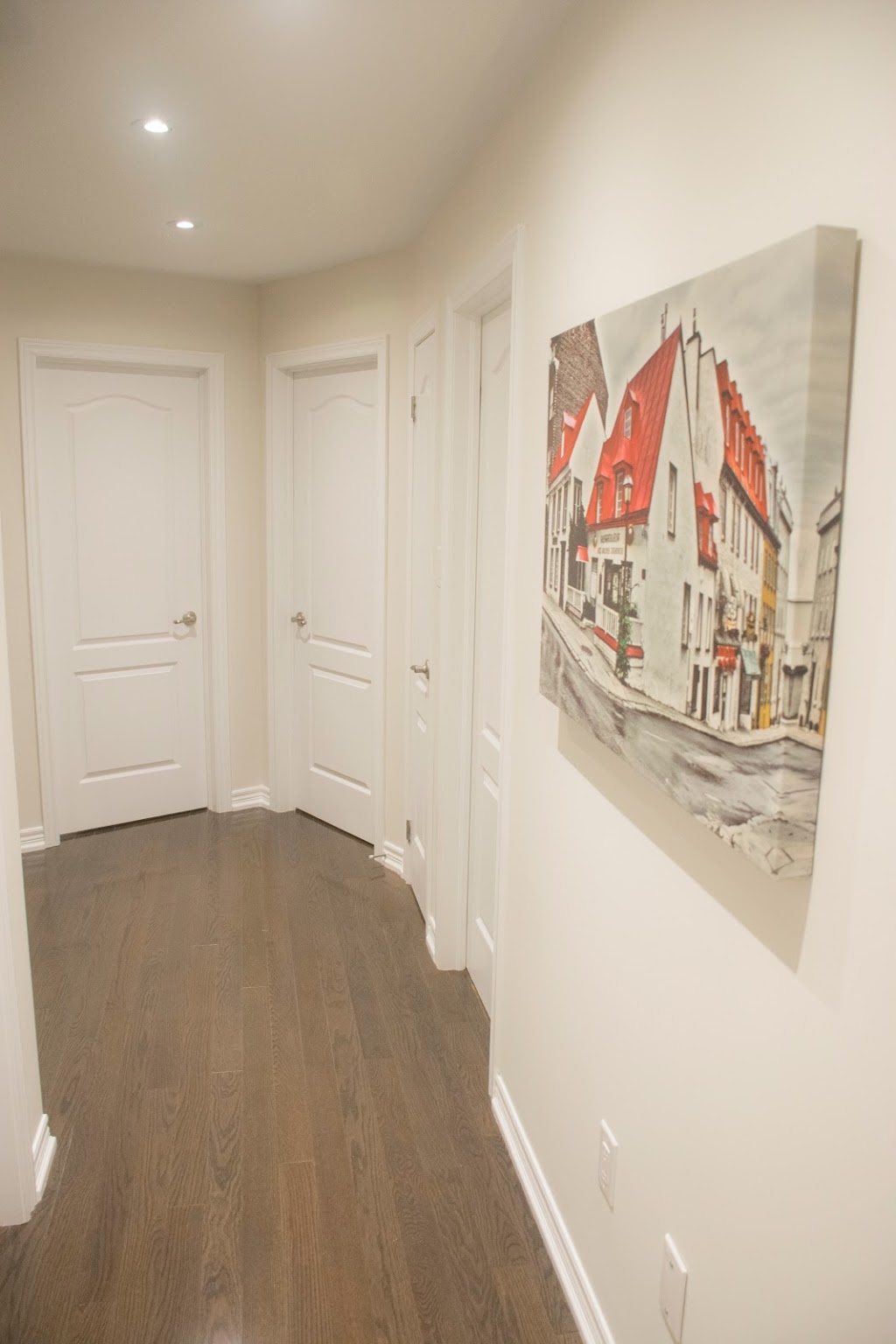 Dr. Pot light | 123 Loraview Ln, Aurora, ON L4G 6N5, Canada | Phone: (647) 779-7775