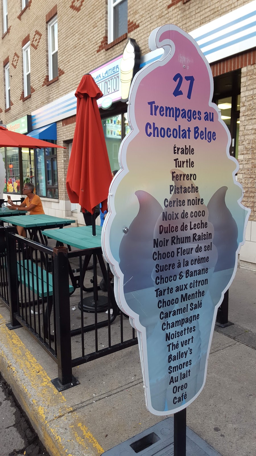 Bar Laitier Wellington | 4406 Rue Wellington, Verdun, QC H4G 1W5, Canada | Phone: (514) 766-9666