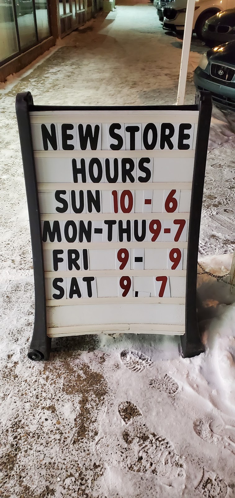 Red Apple Store | 1701 20th Ave, Coaldale, AB T1M 1J7, Canada | Phone: (403) 345-6805