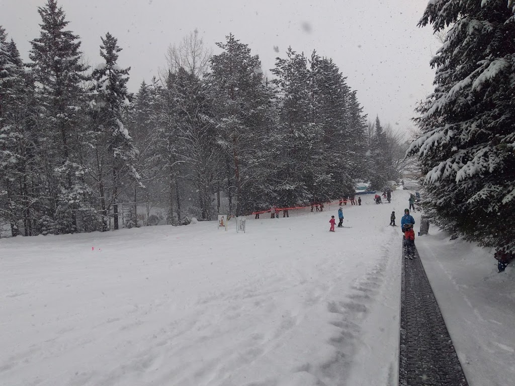 Ski Mont Vallée Bleue | 1418 Chemin de la Vallée Bleue, Val-David, QC J0T 2N0, Canada | Phone: (819) 322-3427