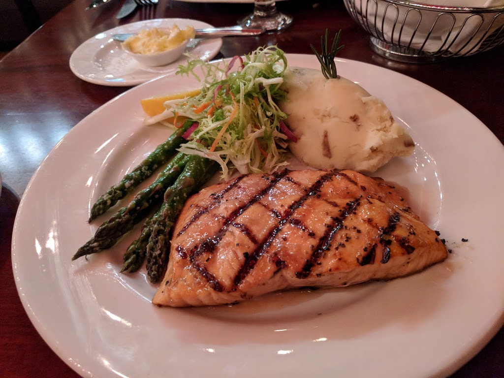 Wildfire Steakhouse Oshawa | 540 King St W, Oshawa, ON L1J 7J1, Canada | Phone: (905) 215-0231