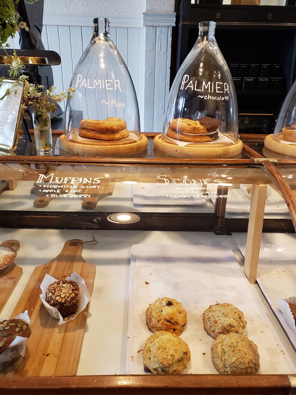 The Shortis|s Cafe|Bar | 379 Simcoe St, Beaverton, ON L0K 1A0, Canada | Phone: (705) 504-0952