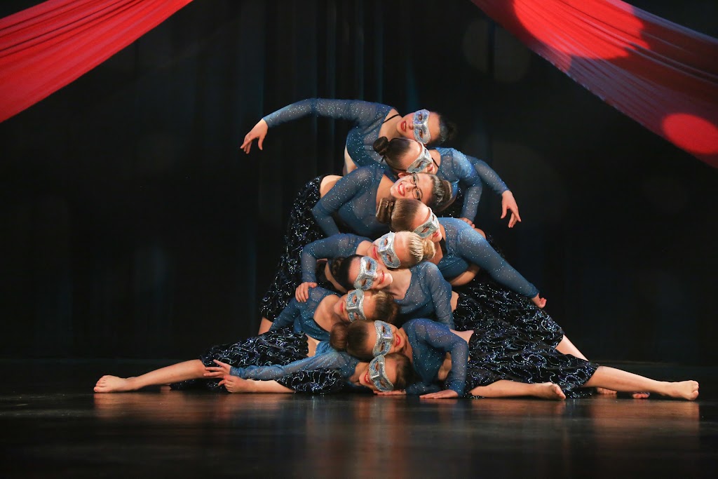 Dance School Nancy Gilbert | 8740 Bd Lacroix, Saint-Georges, QC G5Y 5B4, Canada | Phone: (450) 325-3082