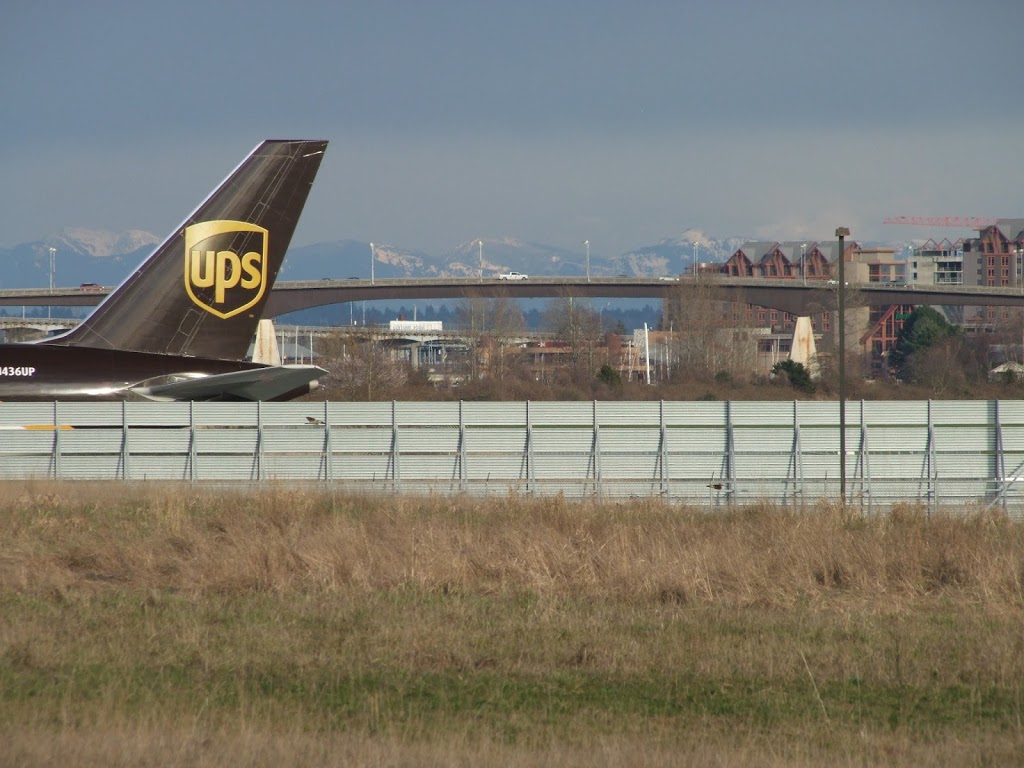 UPS 5960 Ferguson Rd, Richmond, BC V7B 1M6, Canada