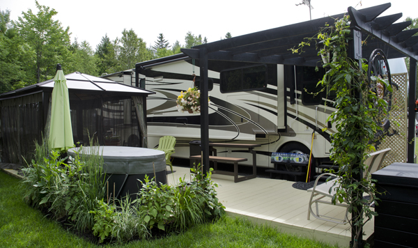 Camping du Domaine de la Rivière aux pommes | 632 QC-365, Neuville, QC G0A 2R0, Canada | Phone: (418) 561-5061