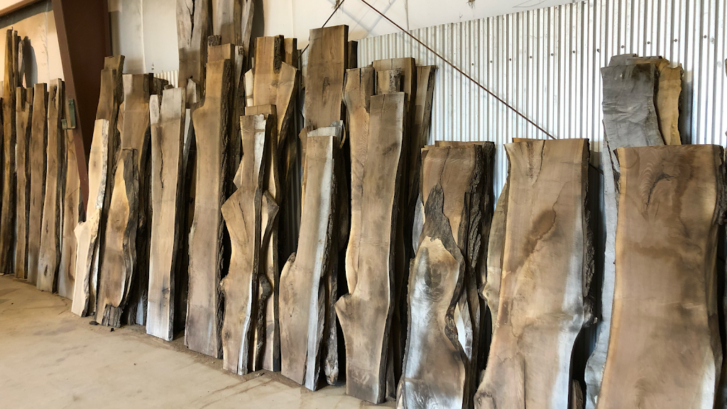 Hunter Edge Woodworks | 1010 Community Center Rd, Gooderham, ON K0M 1R0, Canada | Phone: (705) 457-8720