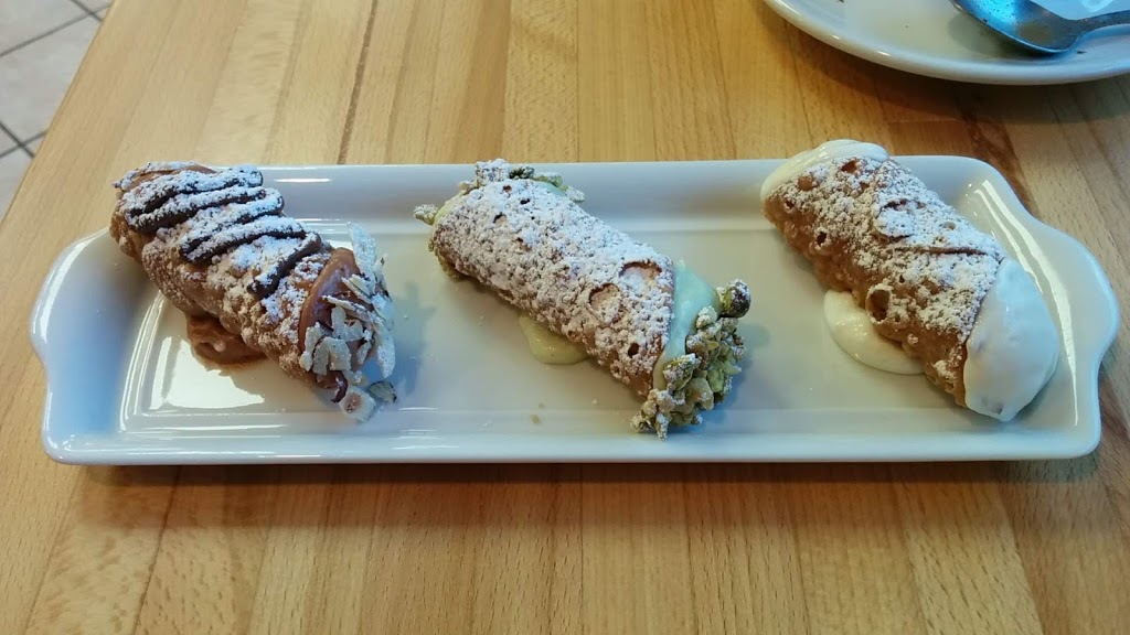 Cannoli King | 2828 E Hastings St #104, Vancouver, BC V5K 5C5, Canada | Phone: (604) 283-1115