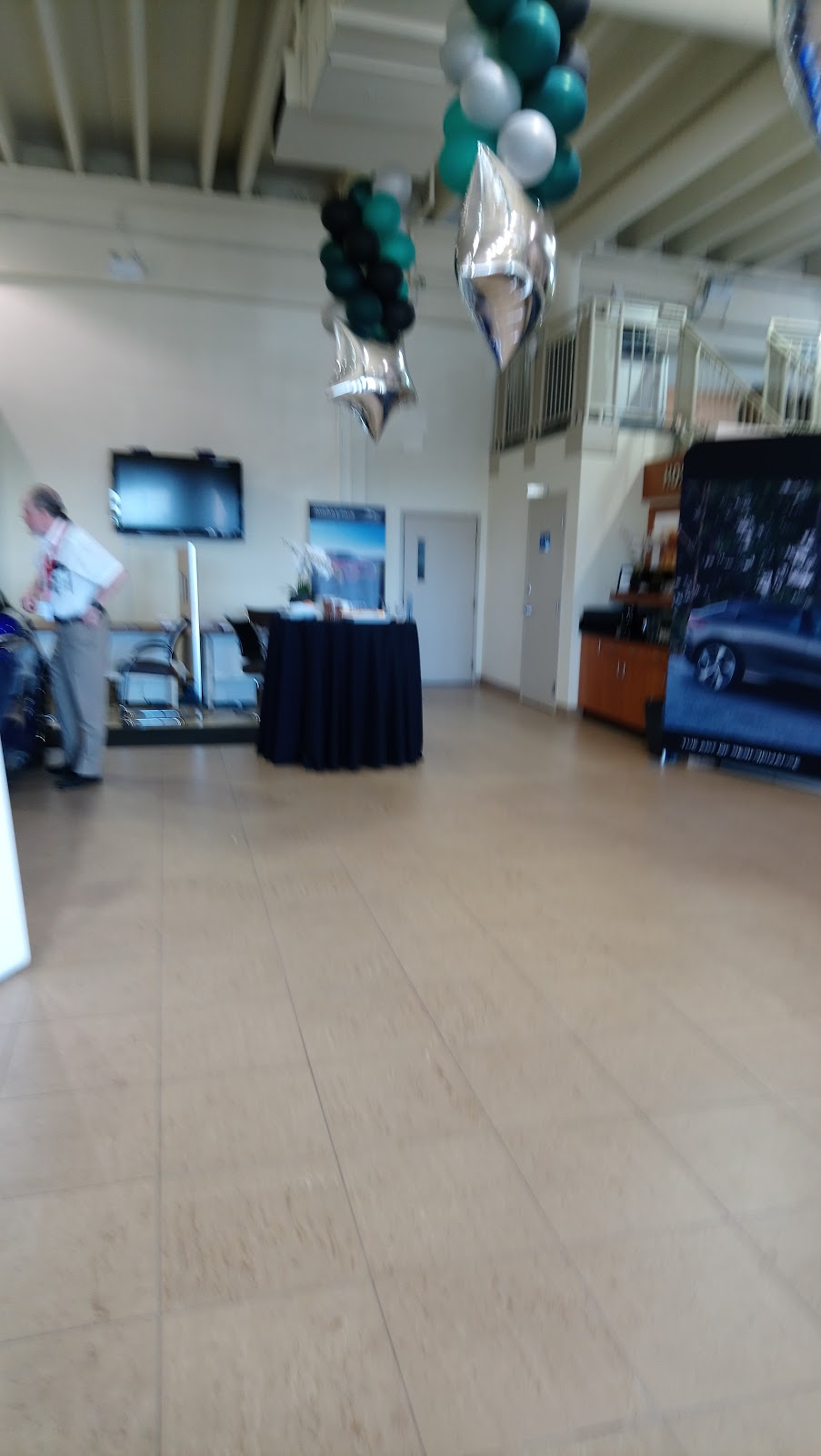 Jaguar Ottawa | 1300 Michael St, Ottawa, ON K1B 3N2, Canada | Phone: (613) 744-5500