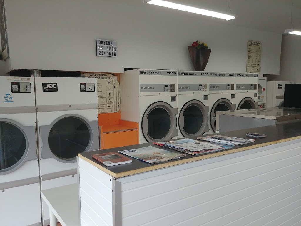 Buanderie St. Anne Laundromat | 2 Rue Lalonde, Sainte-Anne-de-Bellevue, QC H9X 1Z9, Canada | Phone: (514) 577-7151
