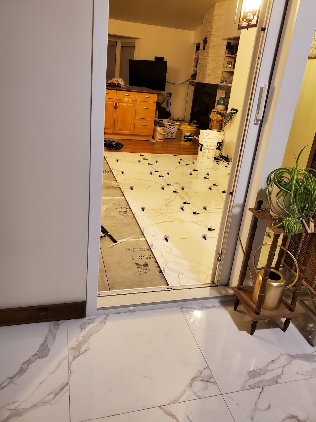 DV flooring inc | 320 Davids Bay, Mitchell, MB R5G 2M6, Canada | Phone: (204) 299-8430