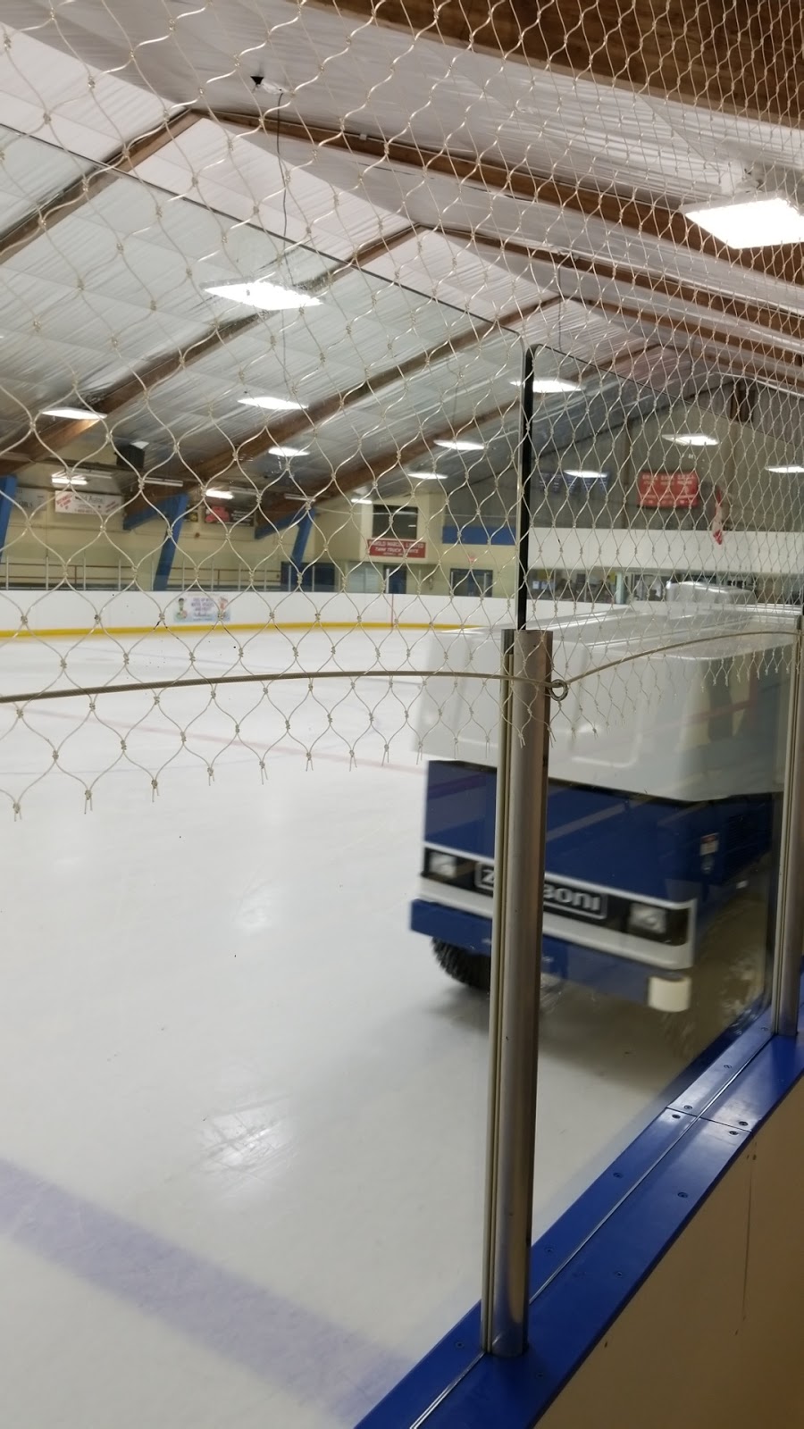 Bothwell Area Sports & Community Centre | 860 Main St, Bothwell, ON N0P 1C0, Canada | Phone: (519) 695-2827