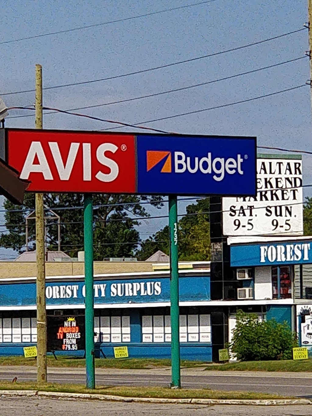 Avis Car Rental | 1737 Dundas Street East, London, ON N5W 3E3, Canada | Phone: (519) 672-2847