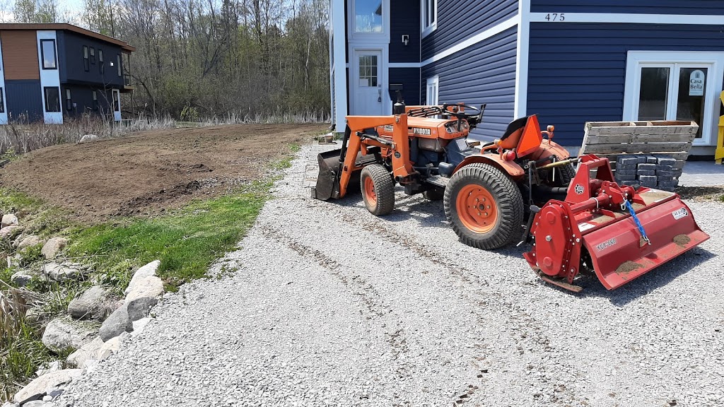 The Lawn Ladd | 1607 Rimkey Cres, Severn, ON L3V 0E9, Canada | Phone: (705) 818-9720