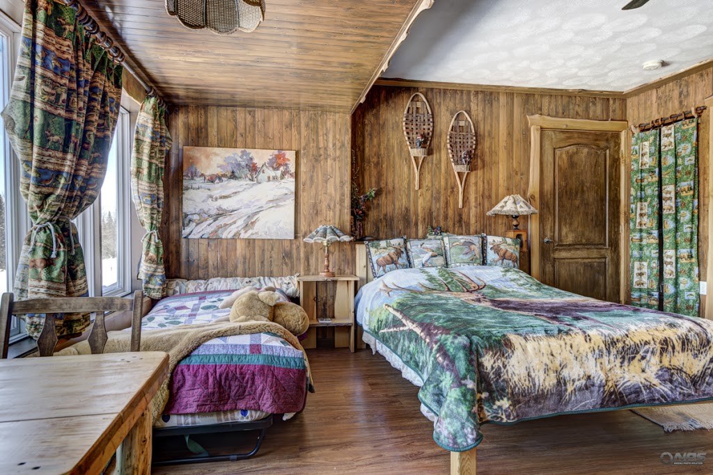 Gîte Ambrelane | 2259 Route du Sabot dOr, Thetford Mines, QC G6H 3H3, Canada | Phone: (418) 338-6202