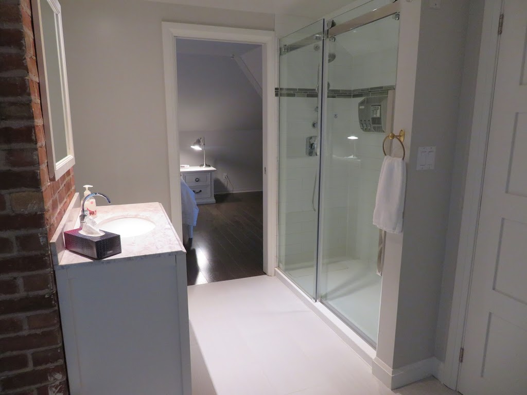 River Road Manor | 5007 River Rd, Niagara Falls, ON L2E 3G7, Canada | Phone: (905) 324-3116