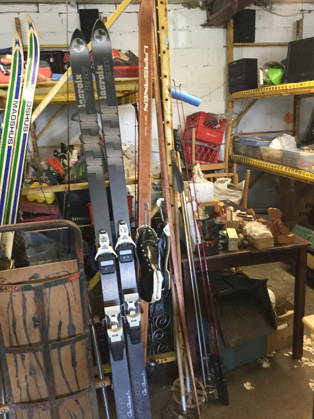 Marys Place Treasures | 22556 Loyalist Pkwy, Trenton, ON K8V 5P7, Canada | Phone: (613) 392-1395