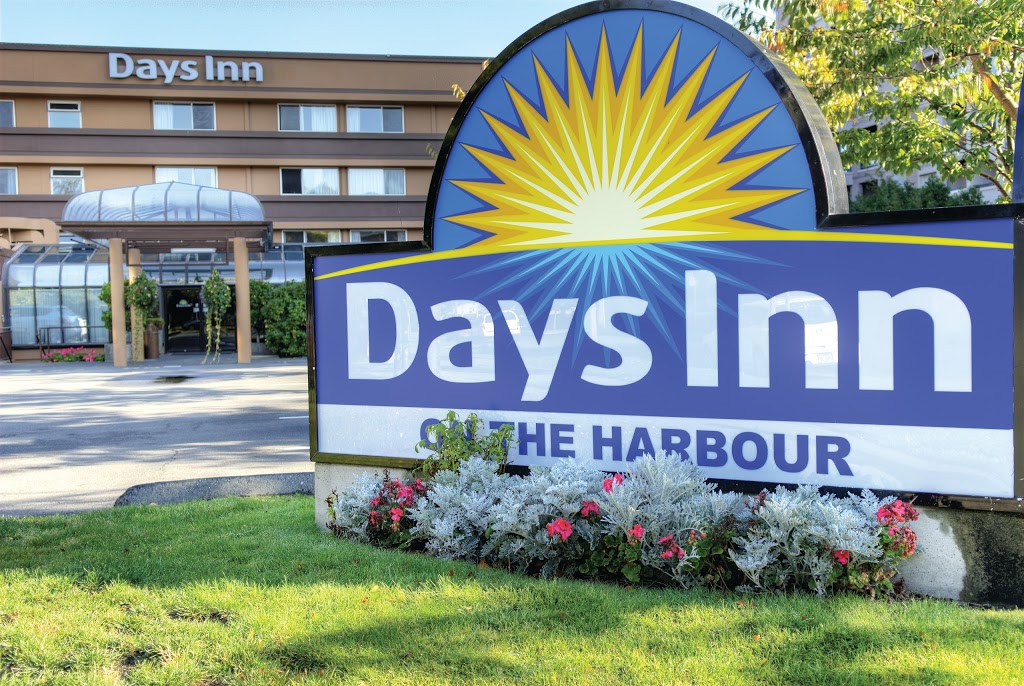Days Inn by Wyndham Victoria On The Harbour | 427 Belleville St, Victoria, BC V8V 1X3, Canada | Phone: (250) 386-3451