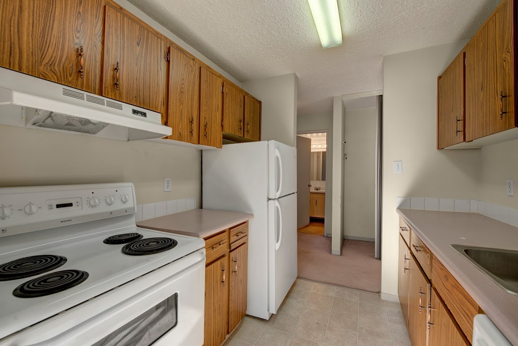 Gateway Gardens Apartments | 96 Grosvenor Blvd, St. Albert, AB T8N 2T1, Canada | Phone: (780) 851-4333