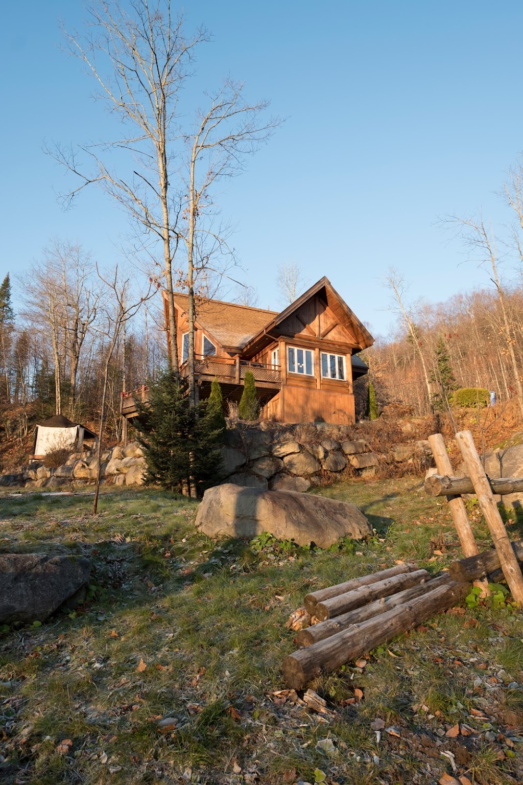 Chalet Héritage Nature | 4300 Rue De lHéritage, Sainte-Adèle, QC J8B 2H9, Canada | Phone: (888) 456-8745