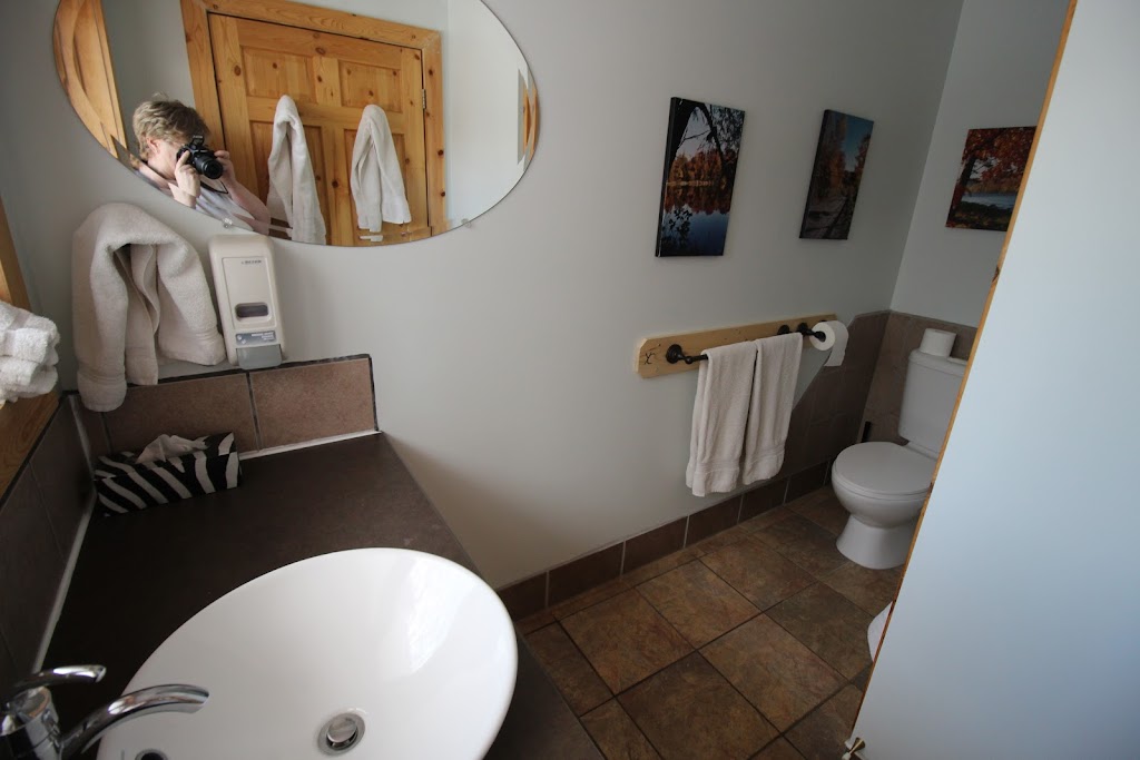 York Creek Bed and Breakfast | 1213 85 St, Coleman, AB T0K 0M0, Canada | Phone: (403) 563-3333
