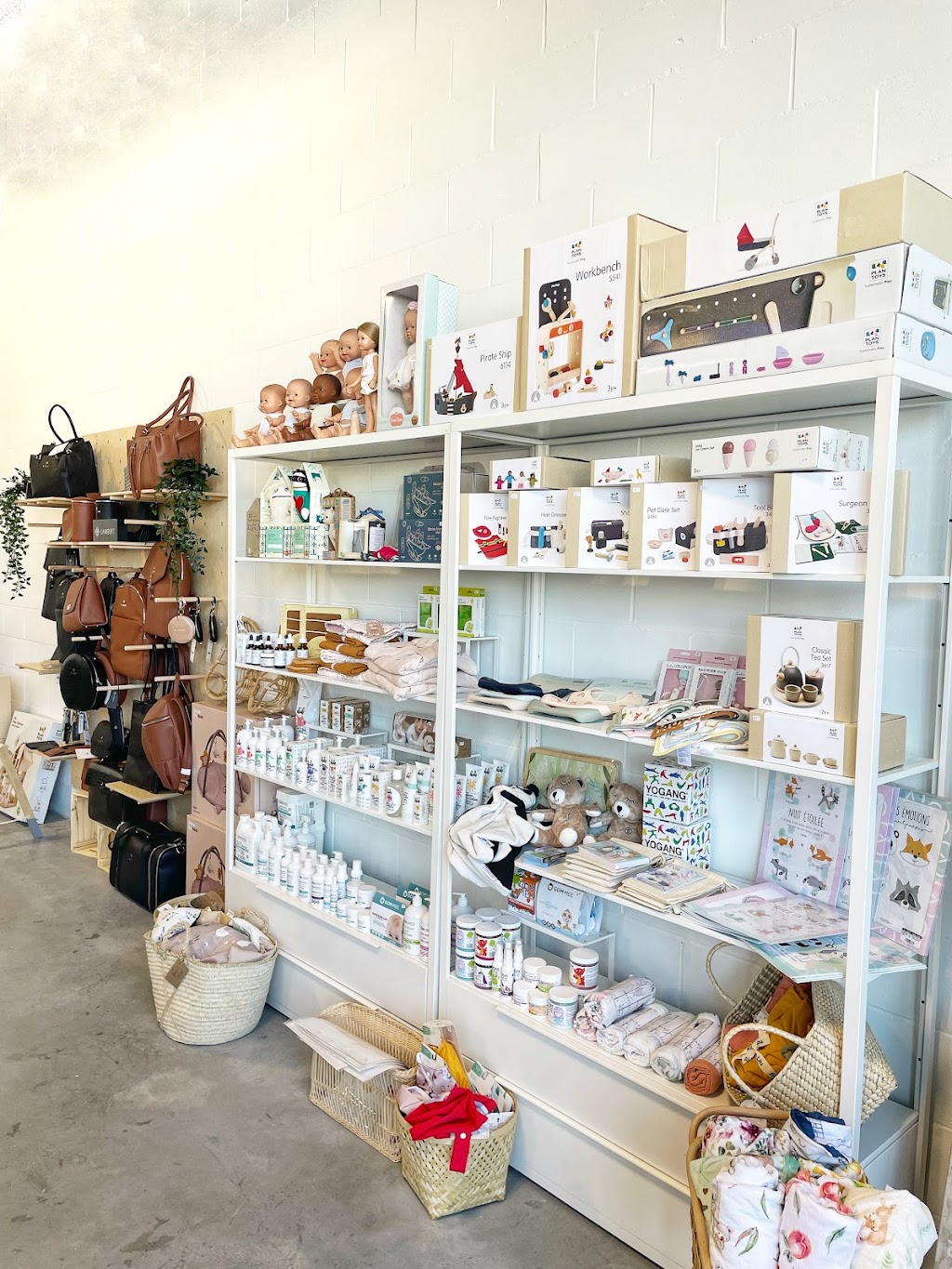 Inédit du Nord | 1503 Bd Michèle-Bohec local 103, Blainville, QC J7C 0Y4, Canada | Phone: (450) 818-2897