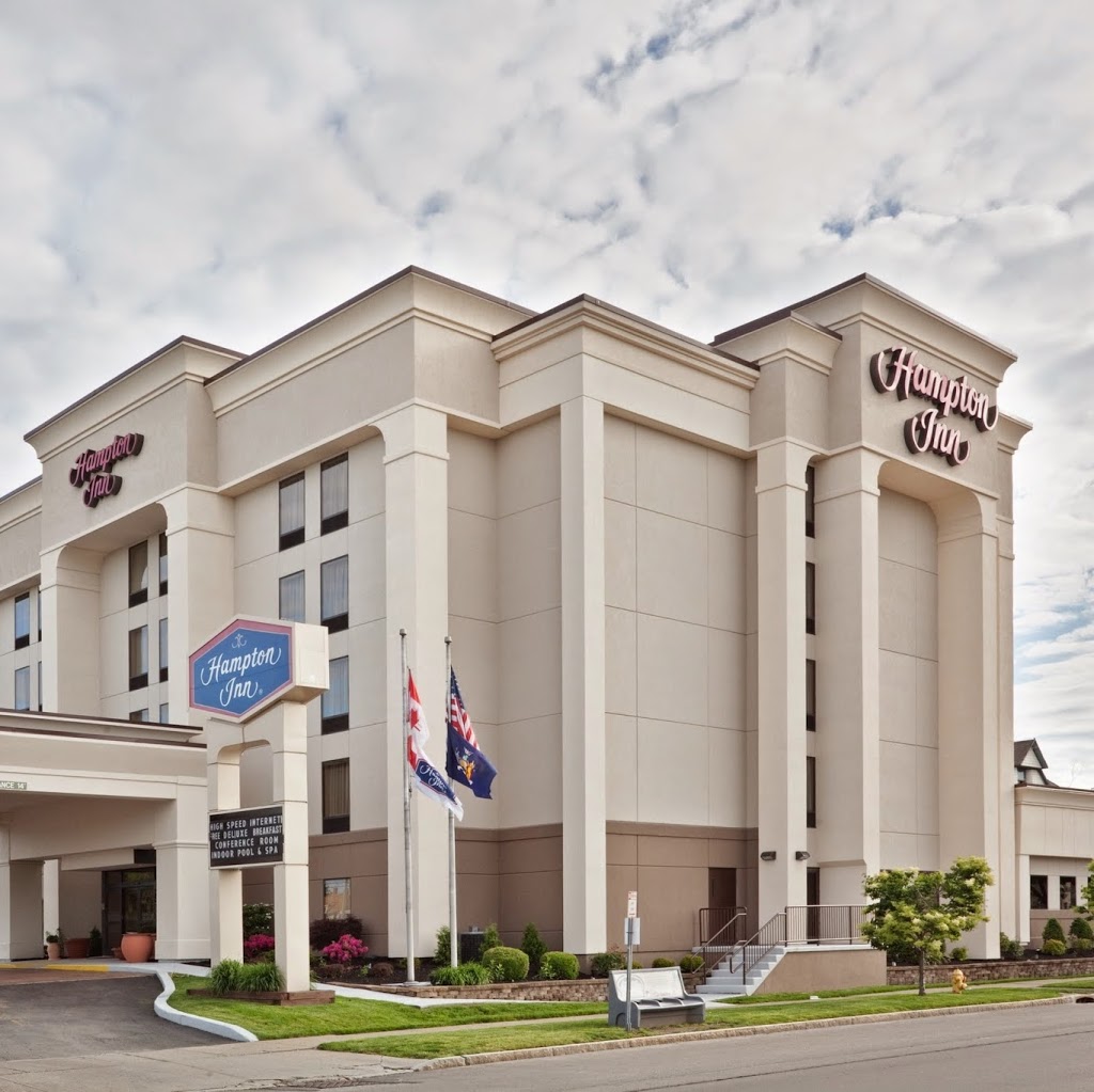 Hampton Inn Niagara Falls | 501 Rainbow Blvd, Niagara Falls, NY 14303, USA | Phone: (716) 285-6666