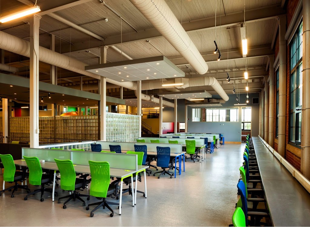 Digihub Shawinigan | 1250 Avenue de la Station, Shawinigan, QC G9N 8K9, Canada | Phone: (819) 556-0389