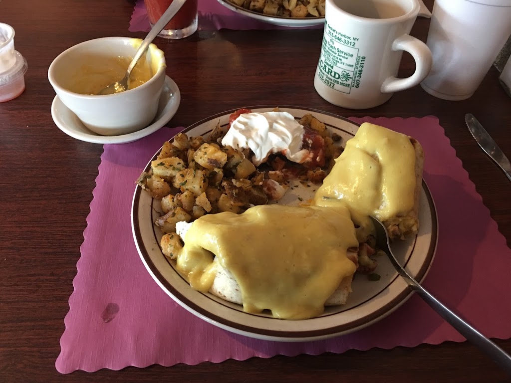 Nu Pier Restaurant | 13212 NY-3, Sackets Harbor, NY 13685, USA | Phone: (315) 646-3312