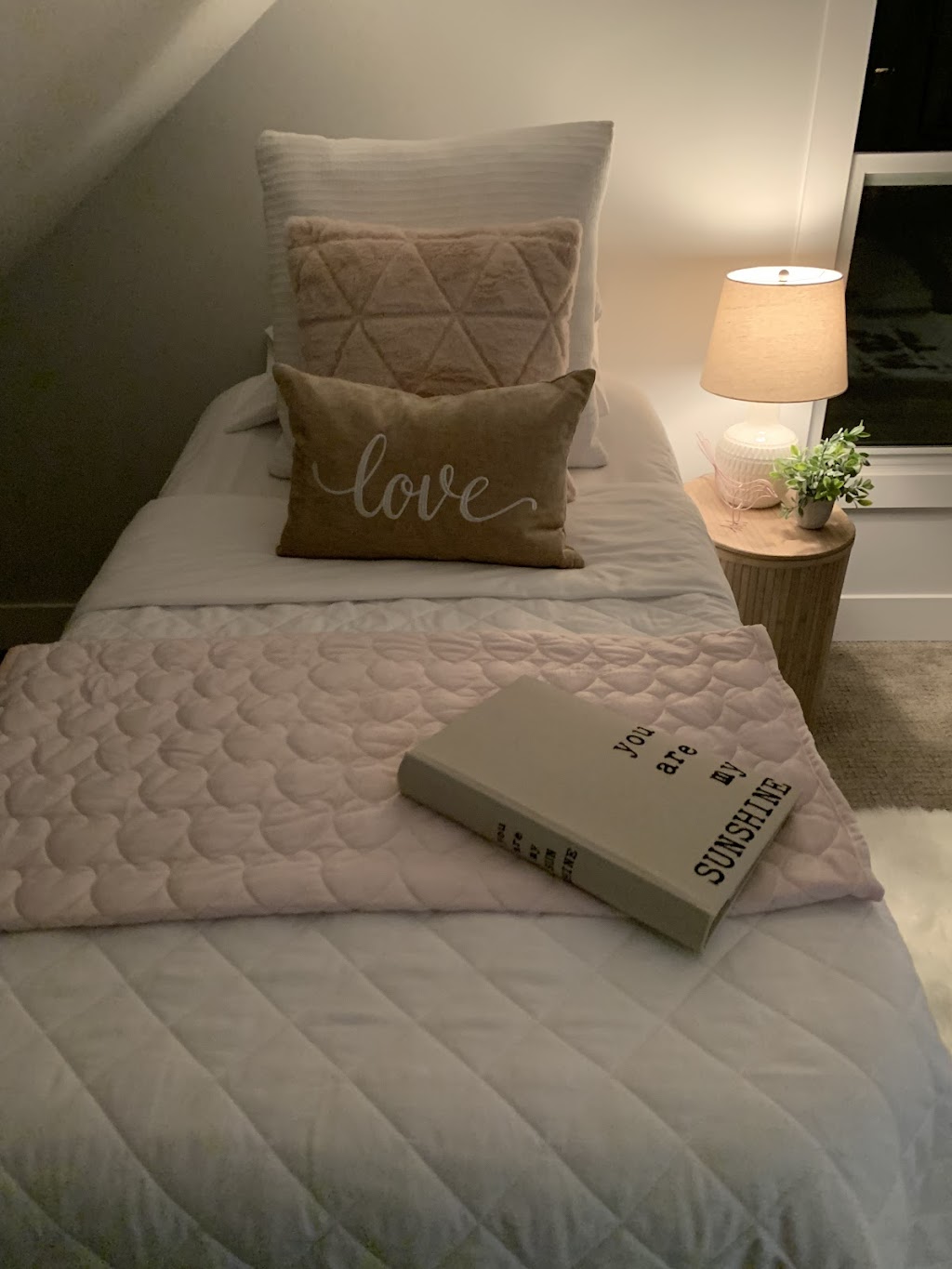 Westhome Staging and Design Ltd. | 2474 Kains Rd, London, ON N6K 0C1, Canada | Phone: (226) 237-1848