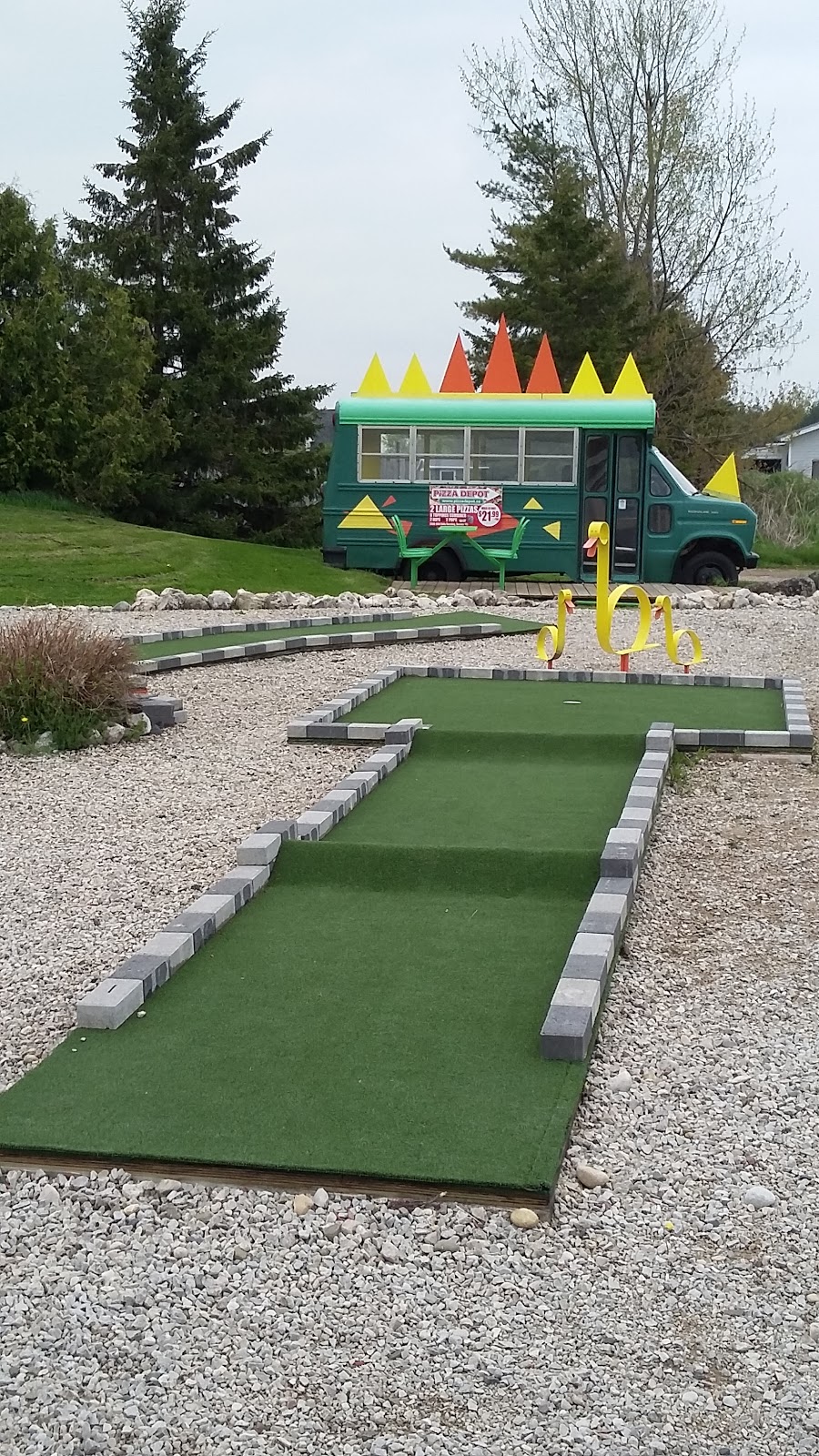 Lynbrook Family Golf Centre | 285316 County Rd 10, Amaranth, ON L9W 0Z1, Canada | Phone: (519) 942-2154