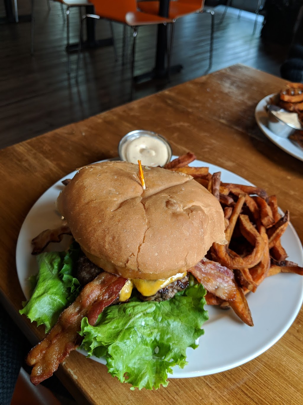 Cravings Restaurant | 266 4 St E, Stonewall, MB R0C 2Z0, Canada | Phone: (204) 467-9078
