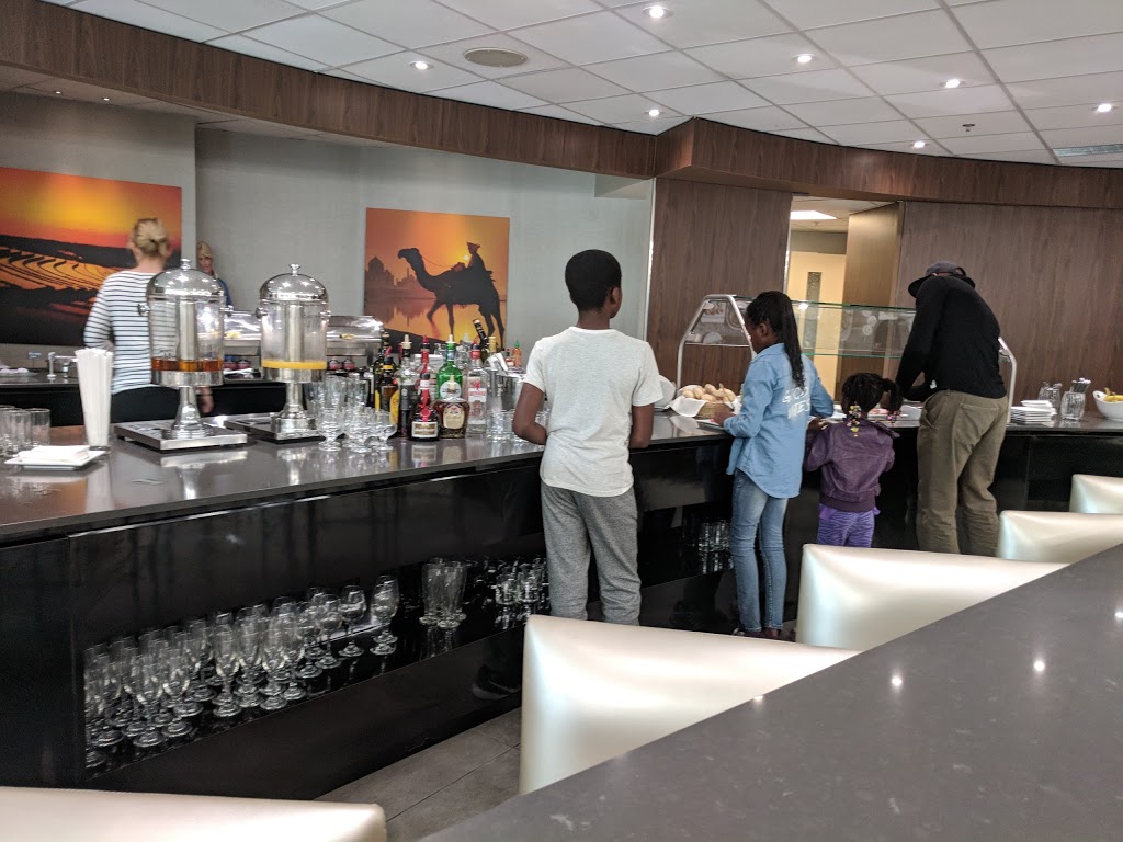Air France-KLM lounge | Silver Dart Dr, Mississauga, ON L4W 1S9, Canada