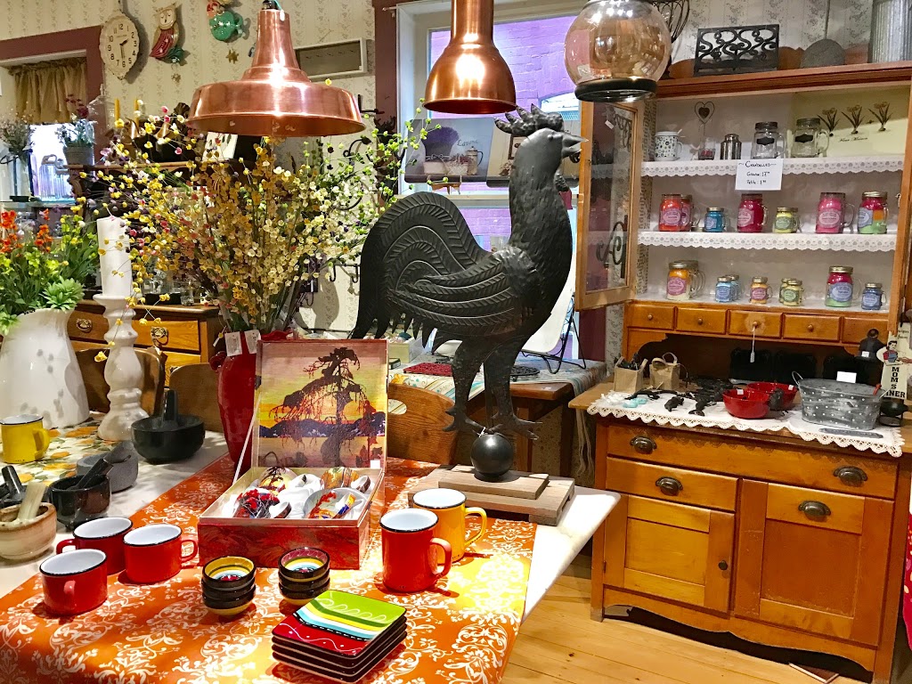 Emporium de North Hatley | 100 Rue Main, North Hatley, QC J0B 2C0, Canada | Phone: (819) 842-4233