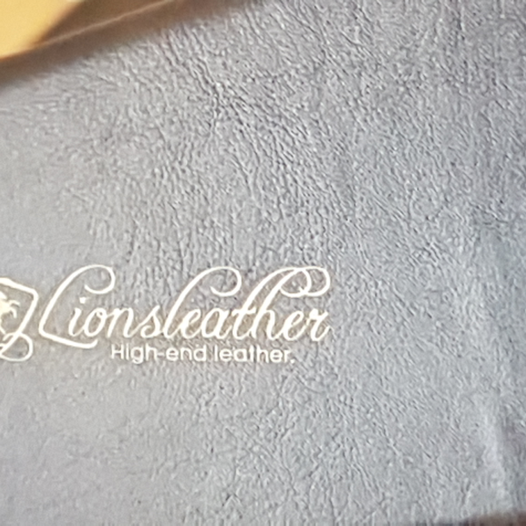 Cuir Haut de Gamme Lionsleather High Quality Leather | 28 Avenue de Marsal, Lorraine, QC J6Z 3S1, Canada | Phone: (514) 962-2814